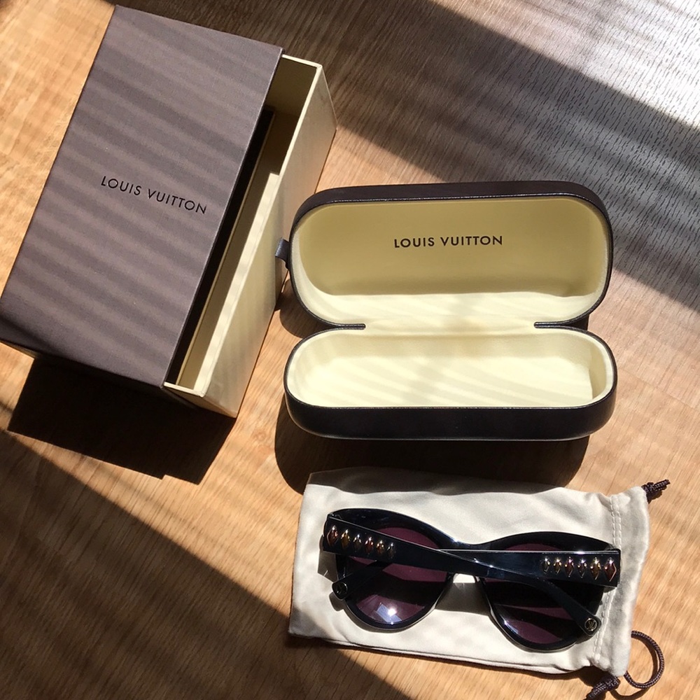 Authentic Louis Vuitton sunglasses